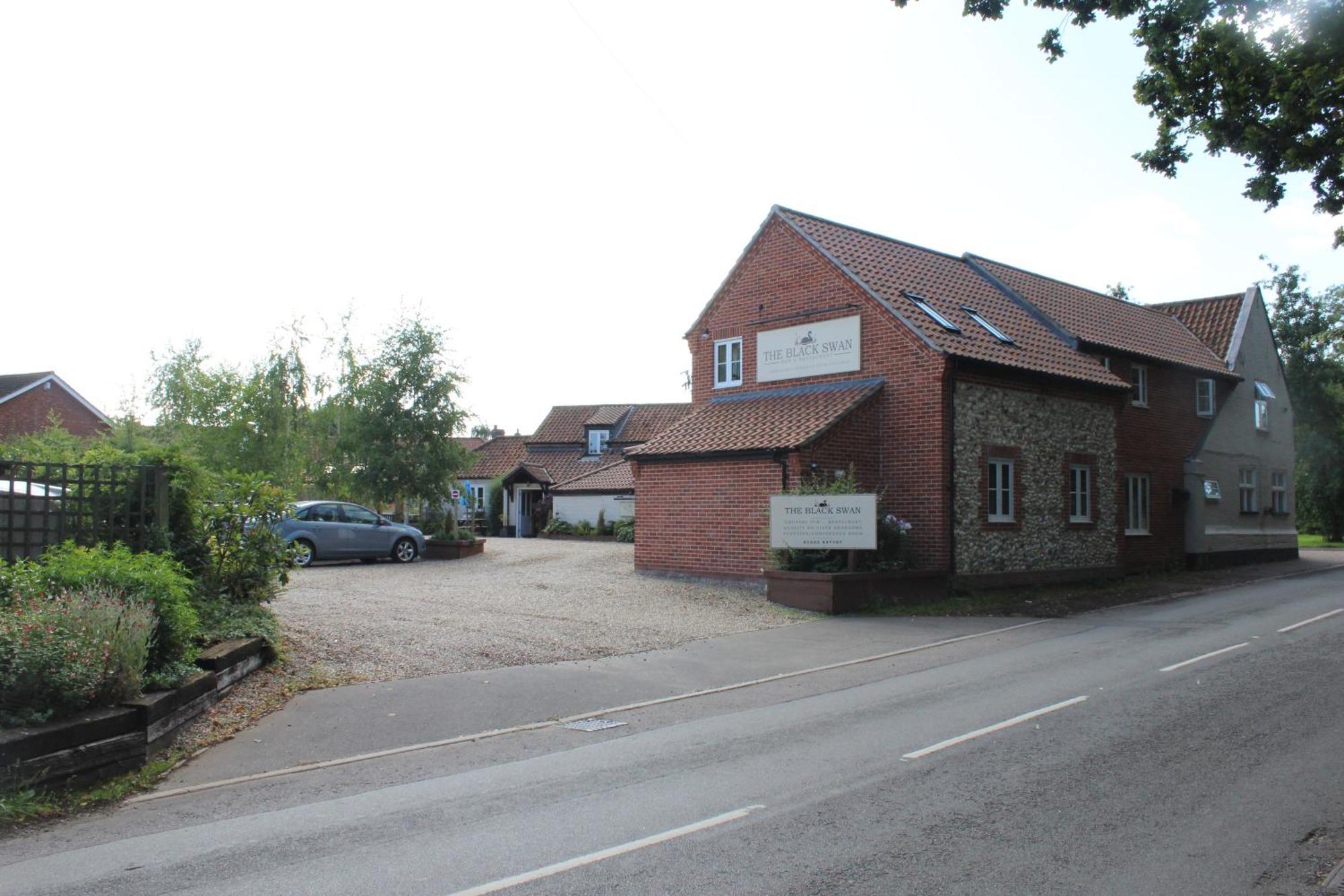 The Black Swan Inn Horsham St Faith المظهر الخارجي الصورة